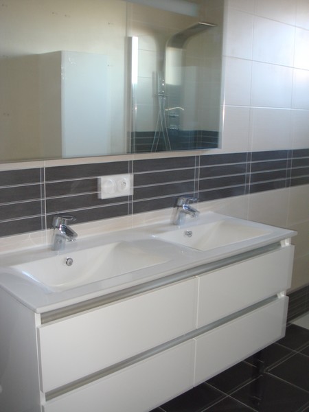 Après| Chantier RÃ©novation d'une salle de bain sur plancher bois (18) 